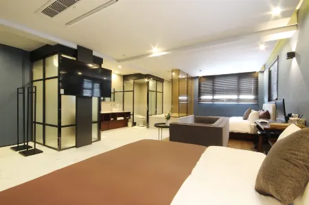 Brown-Dot Hotel Yangjeong