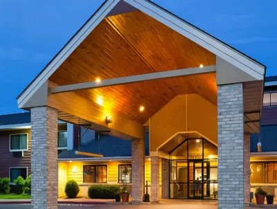 AmericInn by Wyndham Duluth South Black Woods Event Center Hotels near Hartley Nature Center