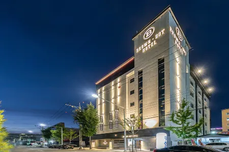 Brown Dot Hotel Seong Seo