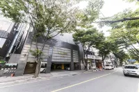 Bundang Noblesse Hotels in Seongnam