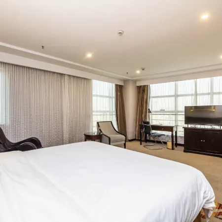 Vienna International Hotel (South Square of Changzhou Railway Station)