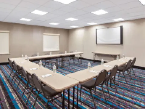 La Quinta Inn & Suites by Wyndham Pasadena North Hoteles en Pasadena