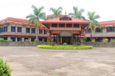 Hotel Lumbini Garden New Crystal Hotel di Lumbini Sanskritik