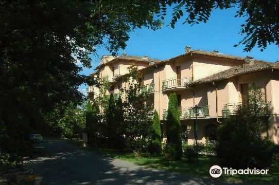 Hotel La Meridiana - Housity