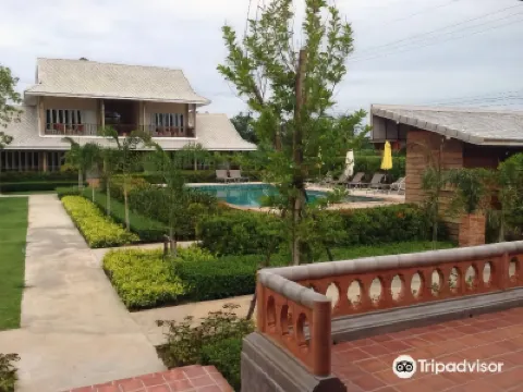 Scent of Sukhothai Resort Hotels near Wat Saphan Hin
