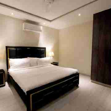 Bnr - the Opus Residences 1-Bed Apartment Gulberg Rooms
