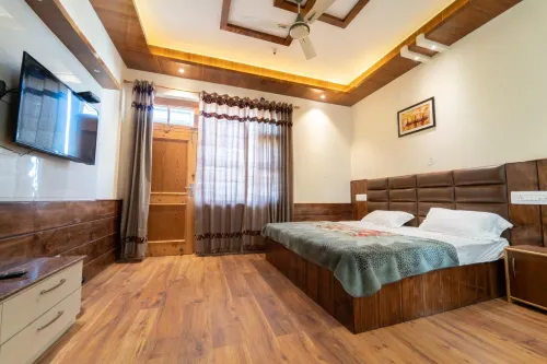 Mathan View Homestay - 3Min Drive to Kullu-Manali Airport