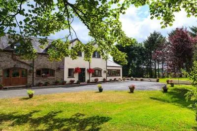 Langdon Farm Guest House Hotels near St Marys Church, Begelly
