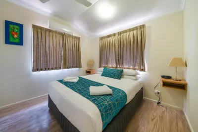Capricorn Caves Hotels in The Caves