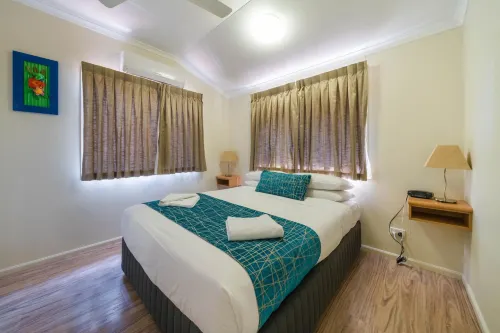 Capricorn Caves Hotels in The Caves