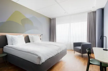 Break Sokos Hotel Flamingo Отели рядом с достопримечательностью «Терминал 2 аэропорта Хельсинки»