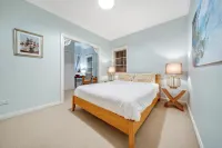 Whispering Pines Cottages Hotels in Wentworth Falls