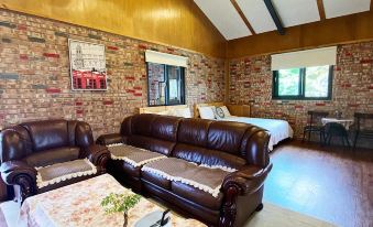 Red brick 642 B&B