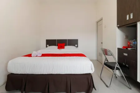 RedDoorz Near Exit Toll Bogor