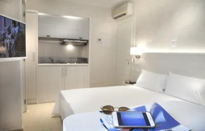 Marina Beach Aparthotel