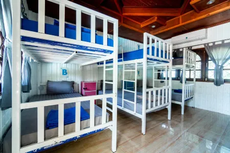 Bodega Pool Party Koh Phangan