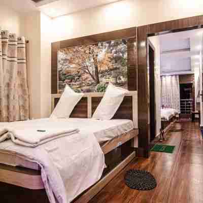 Hotel Aarohi Rooms