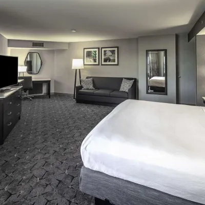 DoubleTree by Hilton Hotel Omaha Downtown Hotels near TD Ameritrade Park
