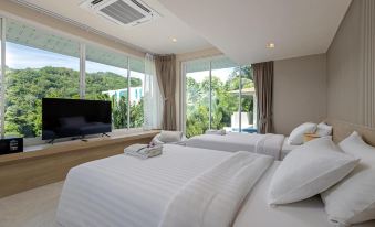 Amala Grand Bleu Resort Hilltops