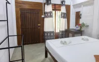 Sinharaja Vini Villa Hotels in Deniyaya