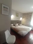 Puente Azud Hotels in der Nähe von Colegio San Nicolás de Bari