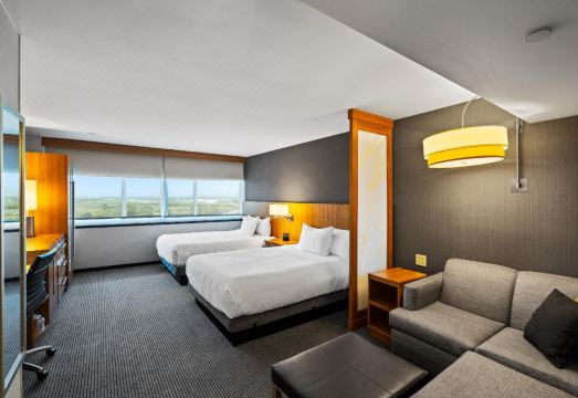 5. 하얏트 플레이스..