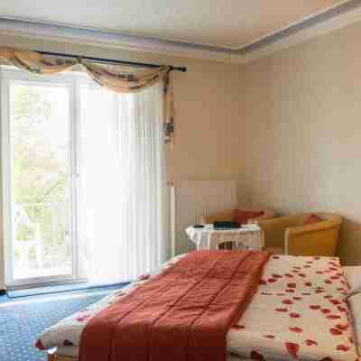 Hotel Zum Rehberg Rooms