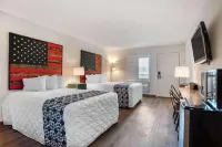 Super 8 by Wyndham Daleville/Fort Novosel Ozark / Fort Rucker KOA Journey 주변 호텔