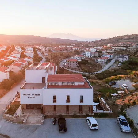 Porta Trakis Hotel