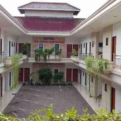 蘇拉威西吉塔亞旅館 Rooms