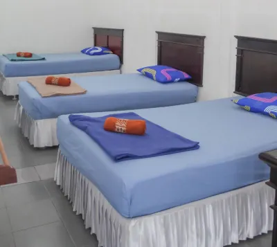 Hotel Rajawali Mitra RedDoorz Hotels near Private Cemetry