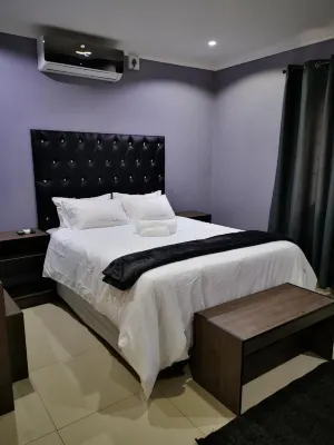 綠橄欖住宅 Constantia Cherry Farmstall附近的飯店