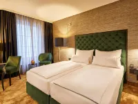 Das Carls Hotel Hotels near Carlsplatz