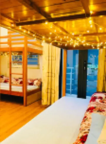 曹邦報春花民宿