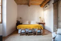 Le Galinier Lourmarin, a Beaumier Guesthouse Hotels in Cabrieres-d'Aigues