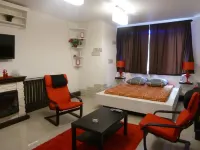 Good Night House Hotel