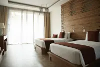 Up Town Hotel
