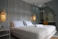 Muni Muni Villas Siargao Hotels near The Boardwalk at Cloud 9 Resort