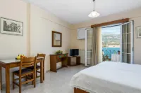 Rouchotas Apartments