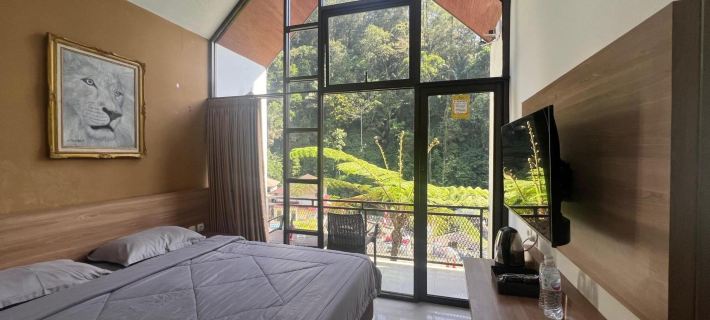 Kampung Karuhan Eco Green Park Sumedang Hotels in Sumedang Regency