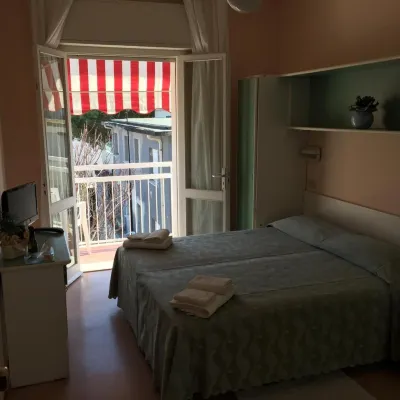 Hotel Ville de Paris فنادق في Province of Rimini