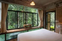 Bee Forest Các khách sạn ở Mae On