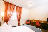 Gasthof Hotel Jägerwirt فنادق في Friedburg