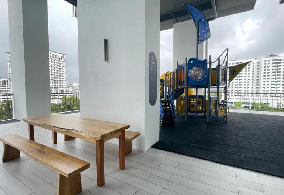 Baysuites View