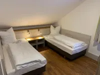 Hotel Waibstadter Hof 진스하임 호텔