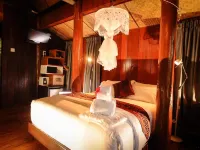 MaliHom Private Estate バリク・プラウ・ドリアン周辺のホテル
