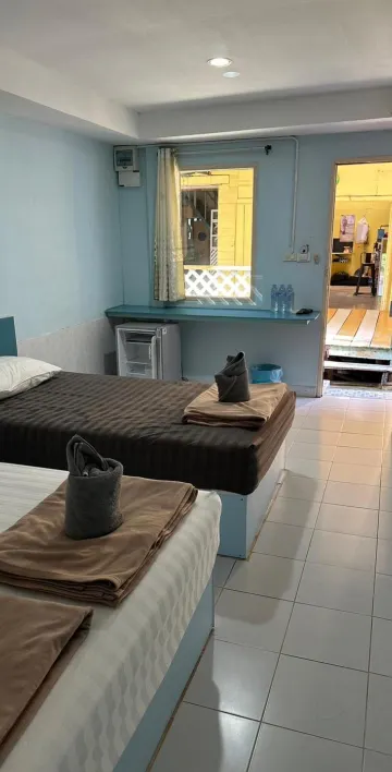 ห้องพักสำหรับสามท่านพร้อมห้องน้ำ
