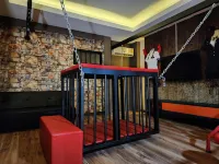 NW 4896 Theater Hotel @ Samnakkham