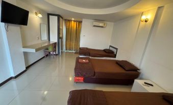 Grand Place Resort