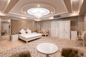 OydinPlaza Hotel